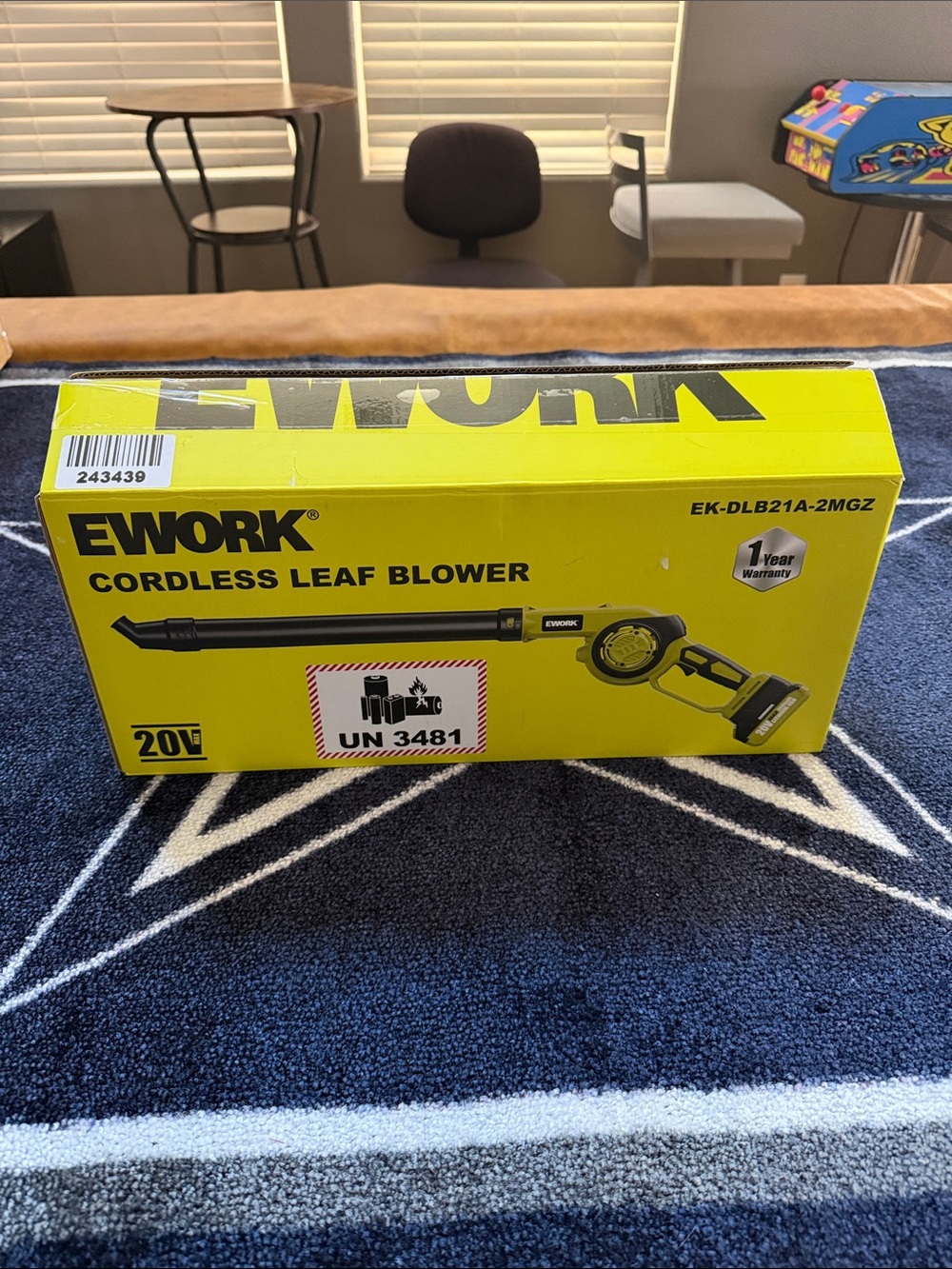 NIB EWORK 20V Cordless Leaf Blower - Yellow with 2 batteries